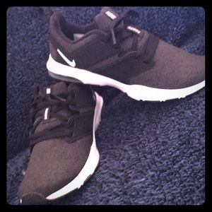 Black Nike Runners Shoes